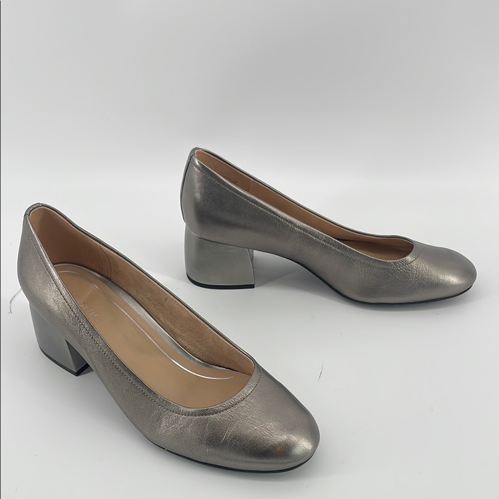 Vionic Carmel Heels in Silver 11 S48